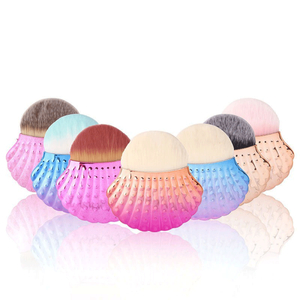 Кисть-смётка ракушка