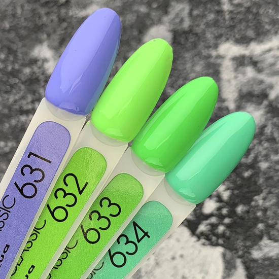 Гель-лак MOON FULL color Gel polish №634 (смарагдовий світлий, емаль), 8 мл2