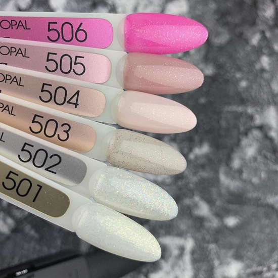 Гель-лак MOON FULL Opal color Gel polish №504 (ніжно-рожевий напівпрозорий з дрібним золотистим шіммери), 8 м2