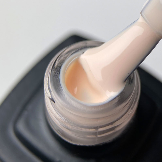 Гель-лак MOON FULL color Gel polish №233 (блідо-сірий), 8 мл2