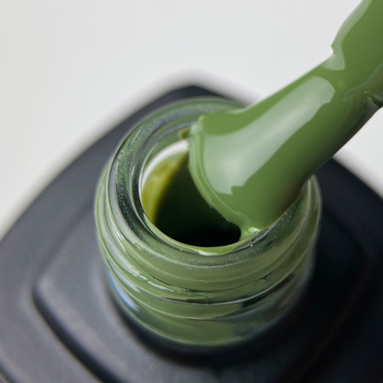 Гель-лак MOON FULL color Gel polish №243 (трав'яний), 8 мл2