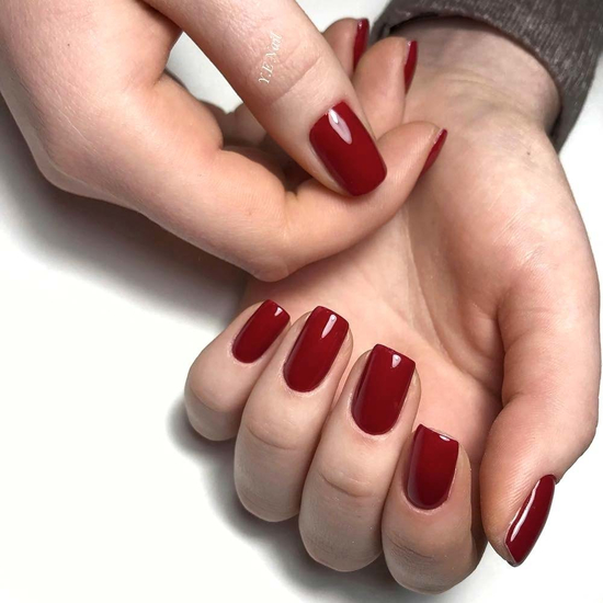 Гель-лак Komilfo Deluxe Series №D089 (бордовий, емаль), 8 мл5