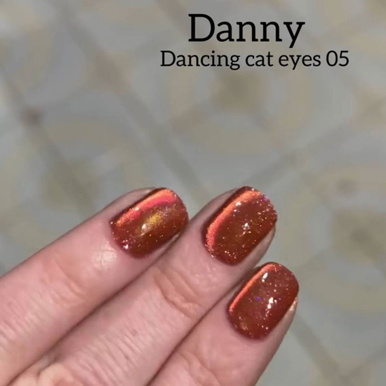 Гель-лак DANNY CAT DANCING №05 8 мл, Цвет: 5
3