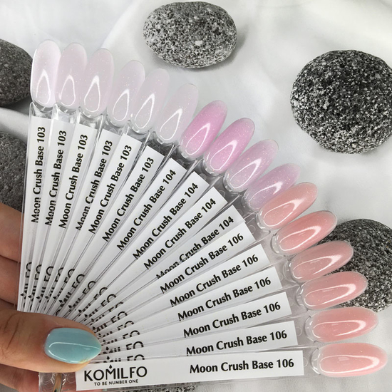 База Komilfo Moon Crush Base 103 молочно-рожева, золоті блискітки, напівпрозора, 8 мл, Колір: 1032